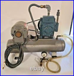 1400 Duo-Seal Vacuum Pump With Dayton 5K413B AC Motor Split phase 1/3 HP