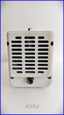 Agilent Technologies IDP-3 Dry Scroll Vacuum Pump / Check Photos Has Crack on it