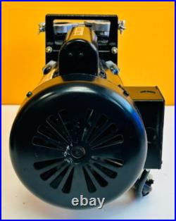 Alcatel / Varian 2020A, 16 cfm @ 60 Hz, 115 / 208-230 VAC, Vacuum Pump. Tested