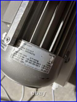 Becker VT 4.4 Vacuum pump Thermo scientific 50/60 Hz 2800/3300 150/150