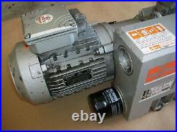 Busch R5 Vacuum Pump RA0040F503 UM100 0,1hPA 230/460VAC USED