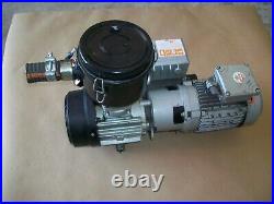 Busch R5 Vacuum Pump RA0040F503 UM100 0,1hPA 230/460VAC USED