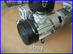 Busch R5 Vacuum Pump RA0040F503 UM100 0,1hPA 230/460VAC USED