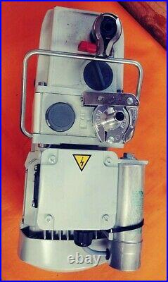 Edwards. 7 E2mo. 7 Vacuum Pump