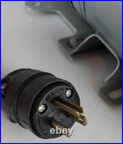 Emerson Electric Gast Vacuum Pump. Model 0523-V542Q-Q582Dx 1/3 HP 1725 RPM