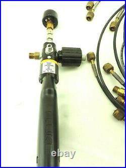 Fluke 700PTP1 Pneumatic Test Pump 0-600 psi with Analog Gauge Tested w. Hoses