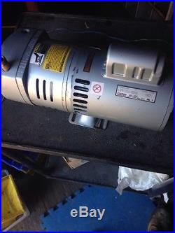GAST 1023-101Q-G583X Rotary Vane Vacuum Pump AC Motor Oil-Free