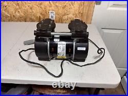 GAST 1/2 HP Rocking Piston Oil-less Vacuum/Compression Pump (71R555-P319-D402X)