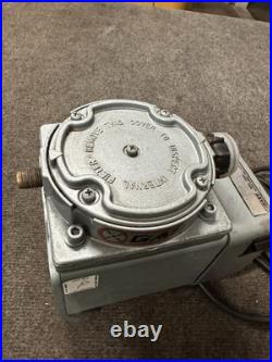 GAST DOA-V188-AA Laboratory Benchtop Vacuum Pump 115V 60HZ