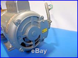 Gast 5HCD-10-M500X Vacuum Pump Compressor with Doerr 3/4 HP Motor LR22132