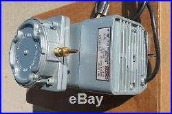 Gast Vacuum Pump DOA-P135-AA Model 2Z866 1/8 HP, Good working condition