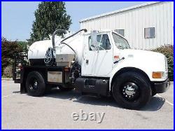 International 4700 Vacuum Porta Potty John Septic Tank Pump Pumper Truck