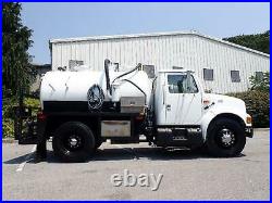 International 4700 Vacuum Porta Potty John Septic Tank Pump Pumper Truck