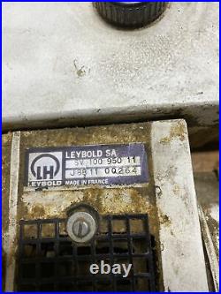 LEYBOLD SV10095011 Vacuum Pump with Weg 5hp Motor (Q-28)