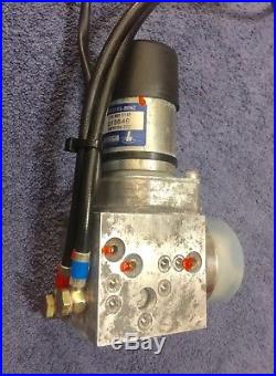 Mercedes OEM Vacuum Supply Pump Remote Trunk Locking fits CL500 CL55 CL600 CL65