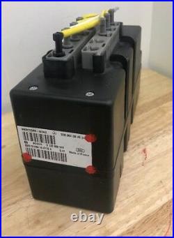 Mercedes W220 S500 S430 CL 00-06 Lock Unlock Vacuum Pump 2208000848