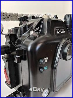 Nauticam NA-GH4 Underwater Housing for Panasonic GH3 or GH4 with vacuum pump