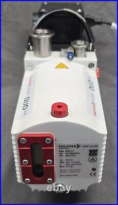 Pfeiffer 5.3 CFM Model DUO 11 P/N PK D59 521 C Vacuum Pump 220v