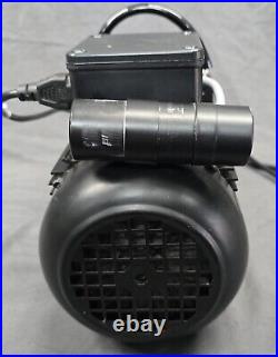 Pfeiffer 5.3 CFM Model DUO 11 P/N PK D59 521 C Vacuum Pump 220v