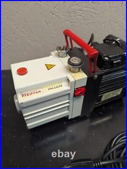 Pfeiffer DUO 2.5 PK D41 056 C Vacuum Pump 220V Version