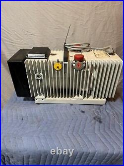 Pfeiffer D-35614 Asslar Vacuum Emmeliusstrasse 33 Model UN0 030 B Vacuum Pump