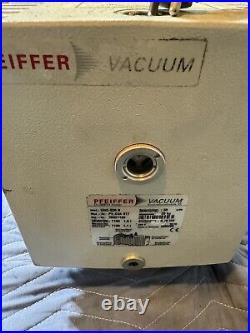 Pfeiffer D-35614 Asslar Vacuum Emmeliusstrasse 33 Model UN0 030 B Vacuum Pump