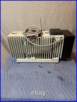 Pfeiffer D-35614 Asslar Vacuum Emmeliusstrasse 33 Model UN0 030 B Vacuum Pump