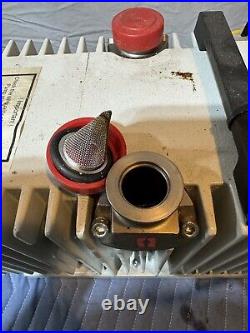 Pfeiffer D-35614 Asslar Vacuum Emmeliusstrasse 33 Model UN0 030 B Vacuum Pump
