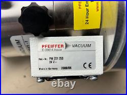 Pfeiffer TMU 071-003P DN 63 CF-F Vacuum Pump with TC600 controller