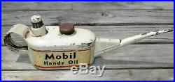 Rare Mobil Vacuum Pump Action Handy Oil Can
