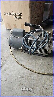 Robinair 15101-A Rotary-Type Vacuum Pump