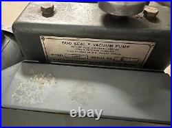 Sargent-Welch 1405 Duo-Seal Vacuum Pump