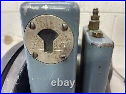Sargent-Welch Duo-Seal Vacuum Pump, Runs Smoothly Will Need New Belt