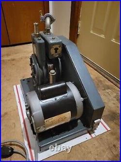 Sergeant Welch duo-seal vacuum pump 1405 Rotory Vane Chemistry Distillation Lab