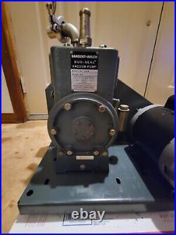 Sergeant Welch duo-seal vacuum pump 1405 Rotory Vane Chemistry Distillation Lab