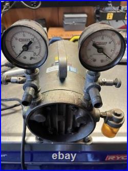 VWR Scientific Laboratory Vacuum Pump