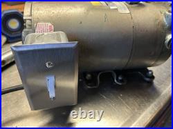VWR Scientific Laboratory Vacuum Pump