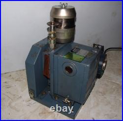 Welch 1402 Duoseal vacuum pump