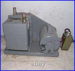 Welch 1402 Duoseal vacuum pump 1/2 hp
