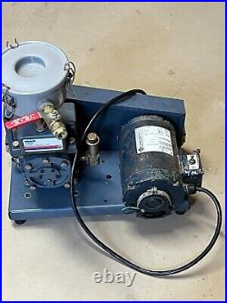 Welch DuoSeal 1400 Vacuum pump runs nice and quiet Extra filter- FREE Shipping