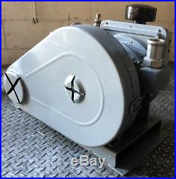 Welch Duo-seal Vacuum Pump Rotary Vane Laboratory Industrial A