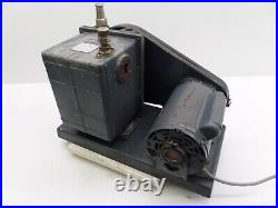 Welch Model 1402 Duo-Seal Vacuum Pump