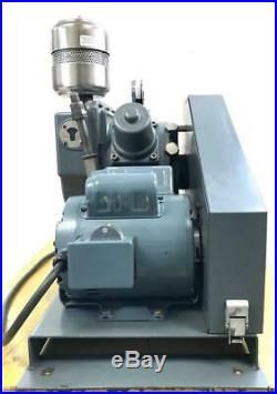 Welch Vacuum 1397 Duo Seal Vacuum Pump 300 RPM with Gauge USED (7545) R