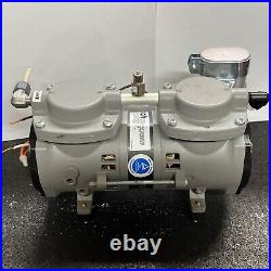 Welch Vacuum Pump Model 61-3211 (G8)