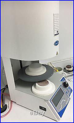 WhipMix Pro Press 200 Porcelain Furnace With Vacuum Pump Barely Used